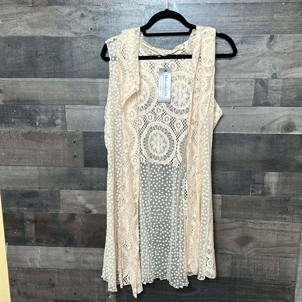 New Cream Lace long Vest from Vine Street - Picture 1 of 7